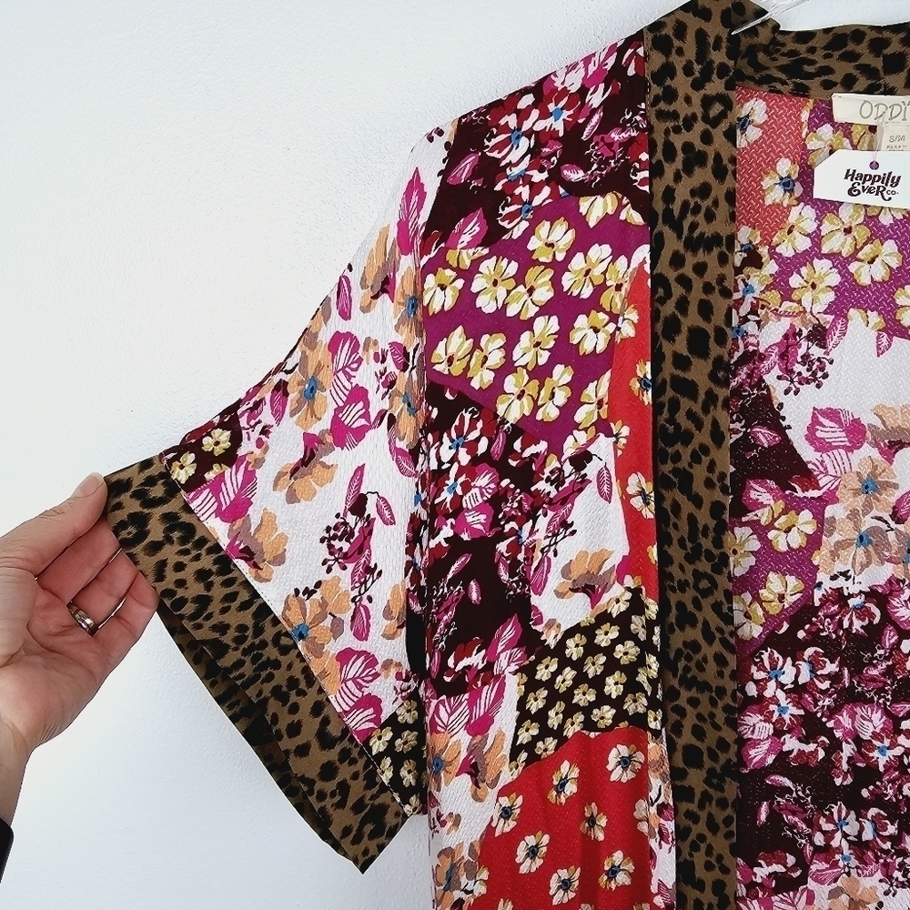 Oddy Mixed Media Patchwork Floral Leopard Print Fringe Kimono, size S/M - Picture 6 of 12